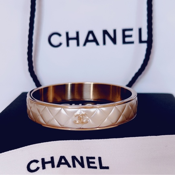 CHANEL bracelet gold and silver tone with box authenticated - Picture 1 of 6